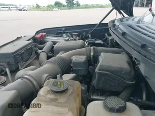 ✅ 2009 Ford F-150 XL • VIN: 1FTPX14V89FA25647 • Lot: 42880643. Wystawiony na IAAI z przebiegiem 230 660 mil. Bezpłatny archiwum sprzedaży aukcyjnych z USA i szczegółowy raport historii pojazdu na DreamBid. Zdjęcie 19.