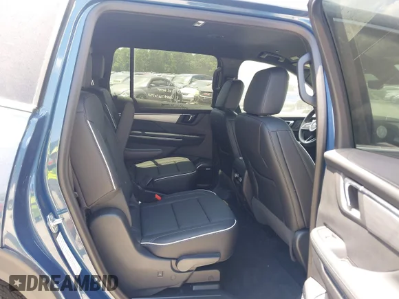 ✅ 2026 Buick Enclave Preferred • VIN: 5GAERAKS1TJ310111 • Лот: 45564978. Опубліковано раніше на IAAI з пробігом 12 400 миль. Безкоштовний доступ до архіву аукціонних продажів зі США та докладний звіт про історію автомобіля на DreamBid. Зображення 8.