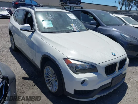 ✅ 2015 BMW X1 sDrive28i • VIN: WBAVM1C59FV316755 • Лот: 42620262. Опубликован ранее на IAAI с пробегом 12 798 миль. Бесплатный доступ к архиву аукционных продаж из США и подробный отчёт об истории автомобиля на DreamBid. Изображение 1.