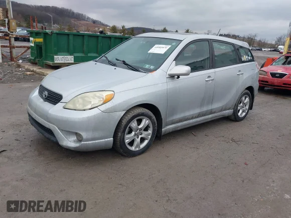 ✅ 2006 Toyota Matrix STD • VIN: 2T1KR32E26C598163 • Lot: 44085870. Listed on IAAI with 285,831 mi. Free auction sales archive from the USA and detailed vehicle history report at DreamBid. Image 2.