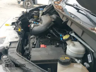 ✅ 2018 Ford Transit • VIN: 1FTYR2CM0JKB10510 • Lot: 42403132. Wystawiony na IAAI z przebiegiem 97 056 mil. Bezpłatny archiwum sprzedaży aukcyjnych z USA i szczegółowy raport historii pojazdu na DreamBid. Zdjęcie 19.