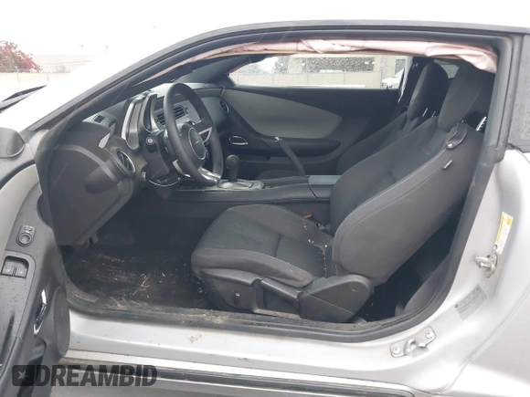 ✅ 2011 Chevrolet Camaro 2LS • VIN: 2G1FA1ED7B9169295 • Lot: 43976117. Wystawiony na IAAI z przebiegiem 102 726 mil. Bezpłatny archiwum sprzedaży aukcyjnych z USA i szczegółowy raport historii pojazdu na DreamBid. Zdjęcie 5.