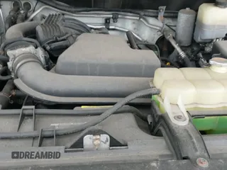 ✅ 2017 Nissan NV Cargo SV • VIN: 1N6BF0LY1HN803470 • Lot: 41729980. Wystawiony na IAAI z przebiegiem 93 919 mil. Bezpłatny archiwum sprzedaży aukcyjnych z USA i szczegółowy raport historii pojazdu na DreamBid. Zdjęcie 20.