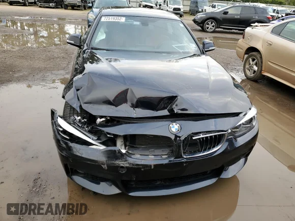 ✅ 2018 BMW 4 Series 430i • VIN: WBA4J1C58JBG80425 • Lot: 72519352. Listed on Copart with 63,275 mi. Free auction sales archive from the USA and detailed vehicle history report at DreamBid. Image 5.