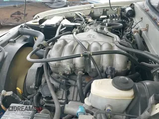 ✅ 1999 Toyota 4Runner SR5 • VIN: JT3GN86R8X0120082 • Lot: 43115580. Listed on IAAI with 330,516 mi. Free auction sales archive from the USA and detailed vehicle history report at DreamBid. Image 19.