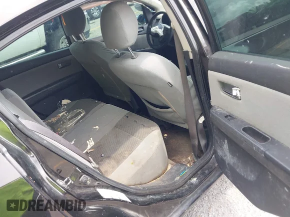 ✅ 2011 Nissan Sentra SR • VIN: 3N1AB6APXBL698753 • Lot: 45192746. Listed on IAAI with 117,545 mi. Free auction sales archive from the USA and detailed vehicle history report at DreamBid. Image 8.