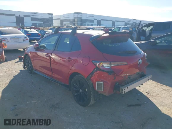 ✅ 2021 Toyota Corolla SE • VIN: JTND4MBE0M3108804 • Lot: 44021185. Wystawiony na IAAI z przebiegiem 55 748 mil. Bezpłatny archiwum sprzedaży aukcyjnych z USA i szczegółowy raport historii pojazdu na DreamBid. Zdjęcie 3.