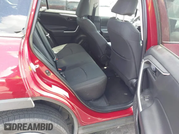 ✅ 2022 Toyota RAV4 LE • VIN: 2T3G1RFV6NW259677 • Lot: 44869602. Wystawiony na IAAI z przebiegiem 78 355 mil. Bezpłatny archiwum sprzedaży aukcyjnych z USA i szczegółowy raport historii pojazdu na DreamBid. Zdjęcie 8.