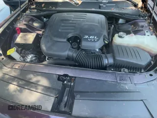 ✅ 2021 Dodge Challenger SXT • VIN: 2C3CDZAGXMH564648 • Lot: 54958715. Wystawiony na Copart z przebiegiem 11 538 mil. Bezpłatny archiwum sprzedaży aukcyjnych z USA i szczegółowy raport historii pojazdu na DreamBid. Zdjęcie 11.