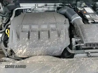 ✅ 2020 Audi Q3 Premium Plus • VIN: WA1BECF32L1009076 • Lot: 86063525. Wystawiony na Copart z przebiegiem 130 857 mil. Bezpłatny archiwum sprzedaży aukcyjnych z USA i szczegółowy raport historii pojazdu na DreamBid. Zdjęcie 17.