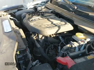 ✅ 2024 Jeep Wagoneer Series II • VIN: 1C4SJUBP0RS102472 • Lot: 43593404. Wystawiony na IAAI z przebiegiem 57 719 mil. Bezpłatny archiwum sprzedaży aukcyjnych z USA i szczegółowy raport historii pojazdu na DreamBid. Zdjęcie 20.