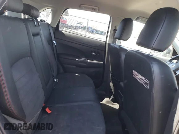 ✅ 2018 Mitsubishi Outlander SE • VIN: JA4AR3AW0JZ008363 • Лот: 46732203. Опубликован ранее на Copart с пробегом 55 257 миль. Бесплатный доступ к архиву аукционных продаж из США и подробный отчёт об истории автомобиля на DreamBid. Изображение 11.