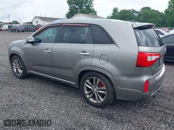 ✅ 2014 Kia Sorento SX • VIN: 5XYKW4A70EG504317 • Lot: 45228024. Listed on IAAI with 215,205 mi. Free auction sales archive from the USA and detailed vehicle history report at DreamBid. Image 3.