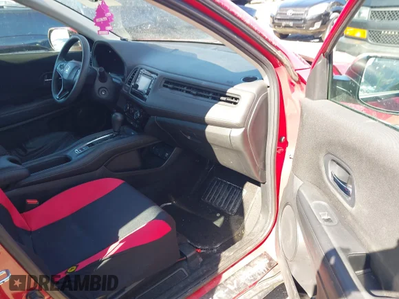 ✅ 2018 Honda HR-V LX • VIN: 3CZRU6H3XJG708678 • Lot: 44425151. Wystawiony na IAAI z przebiegiem 76 802 mil. Bezpłatny archiwum sprzedaży aukcyjnych z USA i szczegółowy raport historii pojazdu na DreamBid. Zdjęcie 5.
