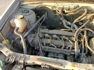 ✅ 2011 Mazda Tribute Sport • VIN: 4F2CY0C73BKM07056 • Lot: 85149404. Wystawiony na Copart z przebiegiem 138 265 mil. Bezpłatny archiwum sprzedaży aukcyjnych z USA i szczegółowy raport historii pojazdu na DreamBid. Zdjęcie 15.