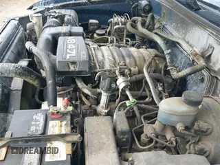 ✅ 2005 Toyota Sequoia SR5 • VIN: 5TDBT44A35S248340 • Lot: 43084630. Listed on IAAI with 282,369 mi. Free auction sales archive from the USA and detailed vehicle history report at DreamBid. Image 12.