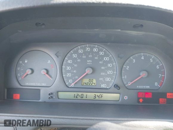 ✅ 1998 Volvo S70 • VIN: YV1LS5545W1452779 • Lot: 41806870. Wystawiony na IAAI z przebiegiem 142 224 mil. Bezpłatny archiwum sprzedaży aukcyjnych z USA i szczegółowy raport historii pojazdu na DreamBid. Zdjęcie 7.