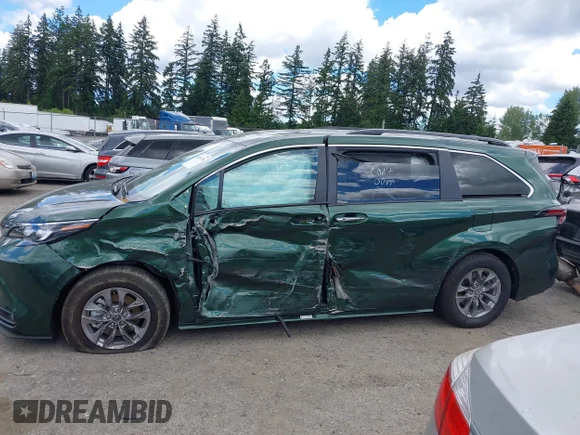 ✅ 2026 Toyota Sienna XLE • VIN: 5TDYSKFC3TS249761 • Лот: 45383730. Опубликован ранее на IAAI с пробегом 2 788 миль. Бесплатный доступ к архиву аукционных продаж из США и подробный отчёт об истории автомобиля на DreamBid. Изображение 6.
