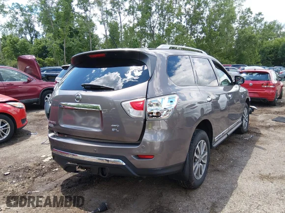 ✅ 2013 Nissan Pathfinder SL • VIN: 5N1AR2MMXDC624505 • Lot: 45383508. Listed on IAAI with 215,896 mi. Free auction sales archive from the USA and detailed vehicle history report at DreamBid. Image 4.