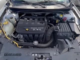 ✅ 2012 Chrysler 200 LX • VIN: 1C3CCBAB5CN273303 • Lot: 92322185. Wystawiony na Copart z przebiegiem 131 852 mil. Bezpłatny archiwum sprzedaży aukcyjnych z USA i szczegółowy raport historii pojazdu na DreamBid. Zdjęcie 11.