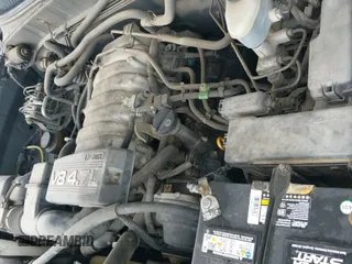 ✅ 2003 Toyota Sequoia SR5 • VIN: 5TDZT34A03S178950 • Lot: 42603901. Wystawiony na IAAI z przebiegiem 242 473 mil. Bezpłatny archiwum sprzedaży aukcyjnych z USA i szczegółowy raport historii pojazdu na DreamBid. Zdjęcie 20.