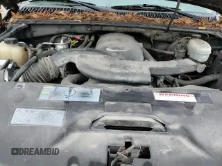 ✅ 2003 Chevrolet Suburban Z71 • VIN: 3GNFK16Z83G337734 • Лот: 85633624. Опубликован ранее на Copart с пробегом 206 184 миль. Бесплатный доступ к архиву аукционных продаж из США и подробный отчёт об истории автомобиля на DreamBid. Изображение 14.