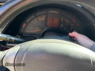 ✅ 1990 Chevrolet Corvette • VIN: 1G1YY2385L5119459 • Лот: 51435295. Опубликован ранее на Copart с пробегом 51 537 миль. Бесплатный доступ к архиву аукционных продаж из США и подробный отчёт об истории автомобиля на DreamBid. Изображение 11.