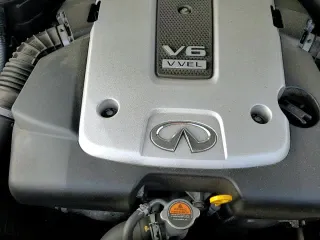 ✅ 2017 Infiniti Q70 3.7 • VIN: JN1BY1AR6HM770604 • Lot: 83669544. Listed on Copart with 128,912 mi. Free auction sales archive from the USA and detailed vehicle history report at DreamBid. Image 13.