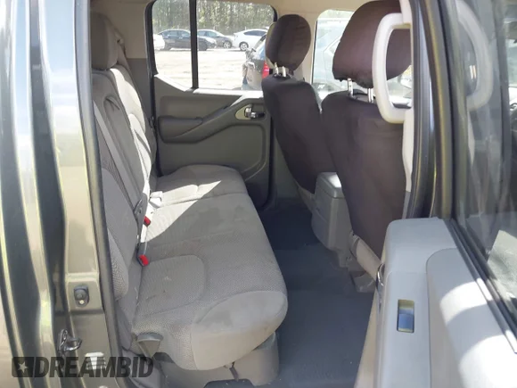 ✅ 2006 Nissan Frontier SE • VIN: 1N6AD07U76C458849 • Lot: 43412646. Wystawiony na IAAI z przebiegiem 254 789 mil. Bezpłatny archiwum sprzedaży aukcyjnych z USA i szczegółowy raport historii pojazdu na DreamBid. Zdjęcie 8.