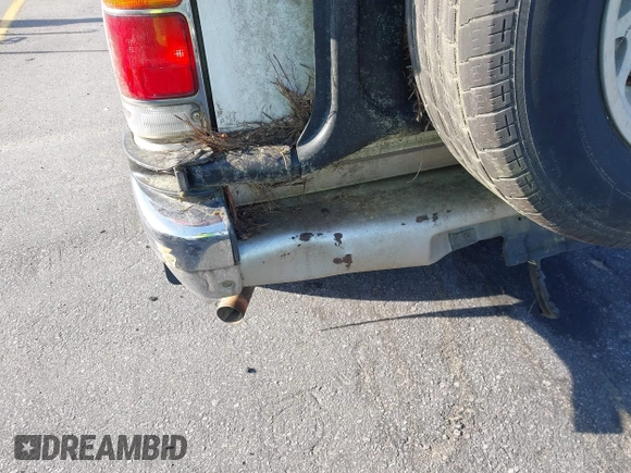✅ 1995 Isuzu Rodeo S • VIN: 4S2CM58V5S4380421 • Лот: 42160950. Опубліковано раніше на IAAI з пробігом 196 071 миль. Безкоштовний доступ до архіву аукціонних продажів зі США та докладний звіт про історію автомобіля на DreamBid. Зображення 6.