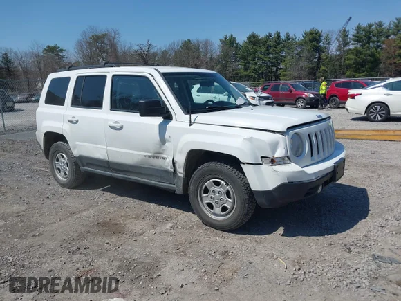 ✅ 2011 Jeep Patriot Latitude • VIN: 1J4NF1GB1BD281054 • Lot: 44848116. Wystawiony na IAAI z przebiegiem 58 796 mil. Bezpłatny archiwum sprzedaży aukcyjnych z USA i szczegółowy raport historii pojazdu na DreamBid. Zdjęcie 1.