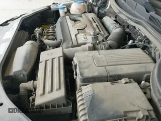 ✅ 2013 Volkswagen CC R-Line • VIN: WVWBP7AN3DE559025 • Lot: 42552373. Wystawiony na IAAI z przebiegiem 145 088 mil. Bezpłatny archiwum sprzedaży aukcyjnych z USA i szczegółowy raport historii pojazdu na DreamBid. Zdjęcie 20.