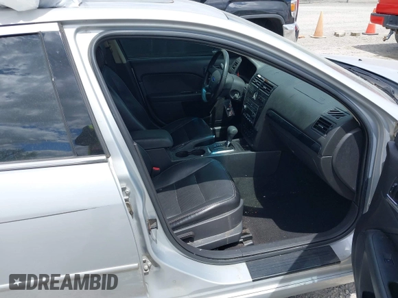 ✅ 2006 Ford Fusion SEL • VIN: 3FAHP08126R147253 • Lot: 45115770. Wystawiony na IAAI z przebiegiem 145 380 mil. Bezpłatny archiwum sprzedaży aukcyjnych z USA i szczegółowy raport historii pojazdu na DreamBid. Zdjęcie 5.