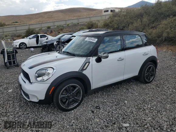 ✅ 2012 MINI Countryman S • VIN: WMWZC3C52CWL85664 • Lot: 70959455. Listed on Copart with 110,189 mi. Free auction sales archive from the USA and detailed vehicle history report at DreamBid. Image 1.