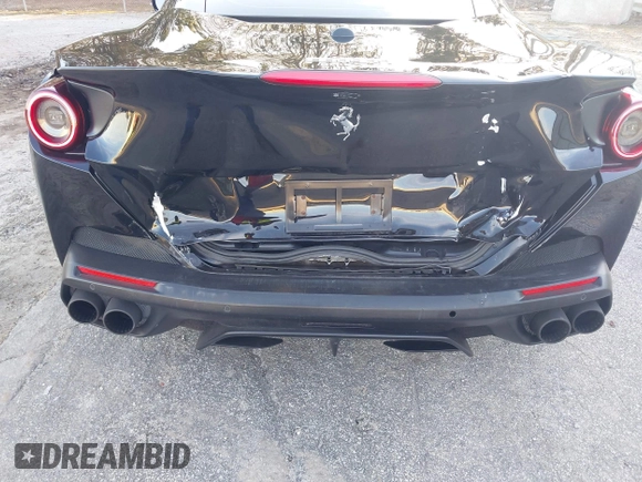 ✅ 2019 Ferrari Portofino • VIN: ZFF89FPA9K0242011 • Lot: 44380736. Wystawiony na IAAI z przebiegiem 22 224 mil. Bezpłatny archiwum sprzedaży aukcyjnych z USA i szczegółowy raport historii pojazdu na DreamBid. Zdjęcie 6.