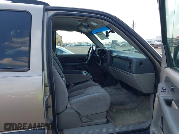✅ 2003 Chevrolet Tahoe LS • VIN: 1GNEC13V53R283948 • Lot: 43360909. Wystawiony na IAAI z przebiegiem 108 409 mil. Bezpłatny archiwum sprzedaży aukcyjnych z USA i szczegółowy raport historii pojazdu na DreamBid. Zdjęcie 5.