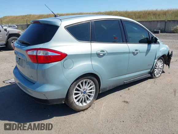 ✅ 2013 Ford C-Max SE • VIN: 1FADP5AU7DL517608 • Лот: 44870046. Опубликован ранее на IAAI с пробегом 123 309 миль. Бесплатный доступ к архиву аукционных продаж из США и подробный отчёт об истории автомобиля на DreamBid. Изображение 4.
