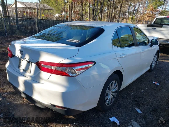 ✅ 2018 Toyota Camry SE • VIN: 4T1B11HK6JU645372 • Lot: 44024416. Wystawiony na IAAI z przebiegiem 147 909 mil. Bezpłatny archiwum sprzedaży aukcyjnych z USA i szczegółowy raport historii pojazdu na DreamBid. Zdjęcie 4.
