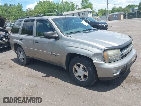 ✅ 2003 Chevrolet TrailBlazer LTZ • VIN: 1GNDT13S532405332 • Лот: 45239047. Опубликован ранее на IAAI с пробегом 165 852 миль. Бесплатный доступ к архиву аукционных продаж из США и подробный отчёт об истории автомобиля на DreamBid. Изображение 1.