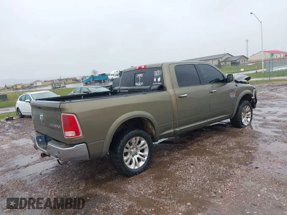 ✅ 2015 Ram 1500 Laramie Limited • VIN: 1C6RR7WM9FS641989 • Лот: 42145348. Опубліковано раніше на IAAI з пробігом 208 618 миль. Безкоштовний доступ до архіву аукціонних продажів зі США та докладний звіт про історію автомобіля на DreamBid. Зображення 4.