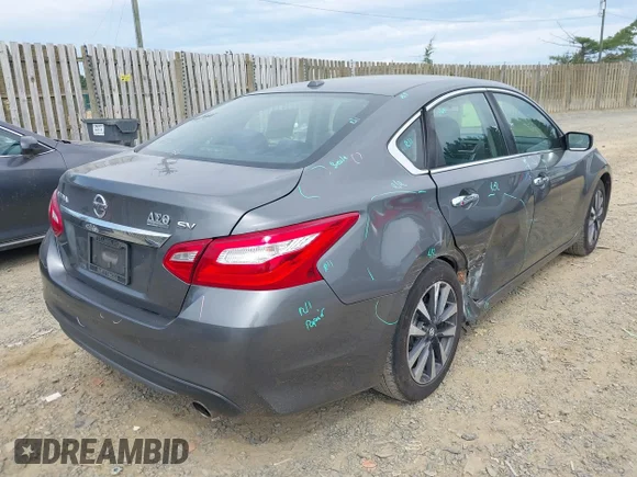 ✅ 2017 Nissan Altima SV • VIN: 1N4AL3APXHC111731 • Lot: 45406643. Wystawiony na IAAI z przebiegiem 151 727 mil. Bezpłatny archiwum sprzedaży aukcyjnych z USA i szczegółowy raport historii pojazdu na DreamBid. Zdjęcie 4.