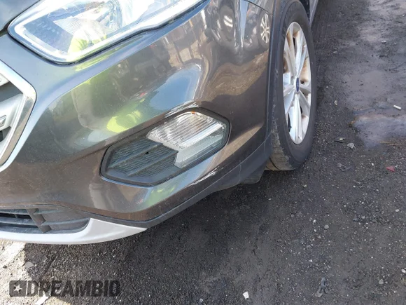 ✅ 2018 Ford Escape SE • VIN: 1FMCU0GD5JUD42852 • Лот: 44398526. Опубліковано раніше на IAAI з пробігом 142 815 миль. Безкоштовний доступ до архіву аукціонних продажів зі США та докладний звіт про історію автомобіля на DreamBid. Зображення 6.