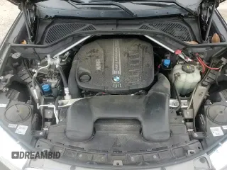 ✅ 2018 BMW X5 xDrive35d • VIN: 5UXKS4C51J0Y20587 • Лот: 67891655. Опубликован ранее на Copart с пробегом 57 252 миль. Бесплатный доступ к архиву аукционных продаж из США и подробный отчёт об истории автомобиля на DreamBid. Изображение 17.