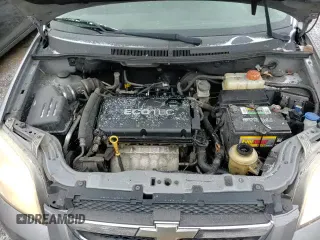 2011 Chevrolet Aveo 2LT z VIN KL1TG5DE0BB181322, wystawiony jako Copart lot #84526954 z przebiegiem 141 968 mil mil oraz Czysty tytuł • Clean title. Historia ofert i sprzedaży dostępna na DreamBid. Obrazek 13.