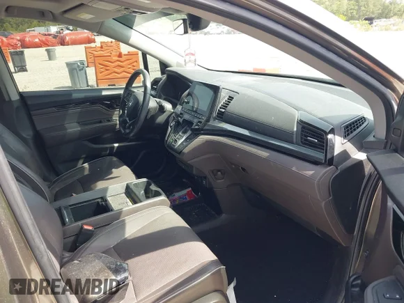 ✅ 2021 Honda Odyssey Elite • VIN: 5FNRL6H93MB015104 • Лот: 44817629. Опубліковано раніше на IAAI з пробігом 121 814 миль. Безкоштовний доступ до архіву аукціонних продажів зі США та докладний звіт про історію автомобіля на DreamBid. Зображення 5.