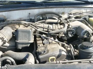 ✅ 2002 Toyota Tacoma PreRunner • VIN: 5TESM92N32Z883802 • Lot: 41949270. Wystawiony na IAAI z przebiegiem 219 690 mil. Bezpłatny archiwum sprzedaży aukcyjnych z USA i szczegółowy raport historii pojazdu na DreamBid. Zdjęcie 19.