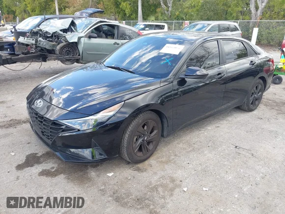 ✅ 2021 Hyundai Elantra SEL • VIN: 5NPLS4AG4MH019251 • Lot: 44323872. Wystawiony na IAAI z przebiegiem 109 588 mil. Bezpłatny archiwum sprzedaży aukcyjnych z USA i szczegółowy raport historii pojazdu na DreamBid. Zdjęcie 2.