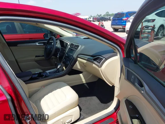 ✅ 2015 Ford Fusion SE • VIN: 3FA6P0H75FR300669 • Lot: 44966280. Wystawiony na IAAI z przebiegiem 97 106 mil. Bezpłatny archiwum sprzedaży aukcyjnych z USA i szczegółowy raport historii pojazdu na DreamBid. Zdjęcie 5.