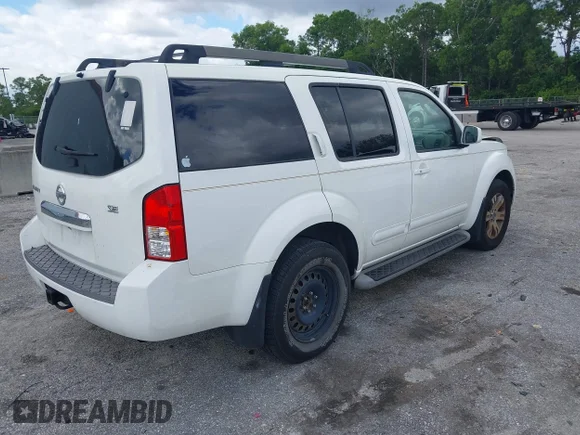 ✅ 2010 Nissan Pathfinder SE • VIN: 5N1AR1NN9AC609247 • Lot: 43350129. Wystawiony na IAAI z przebiegiem 184 428 mil. Bezpłatny archiwum sprzedaży aukcyjnych z USA i szczegółowy raport historii pojazdu na DreamBid. Zdjęcie 4.
