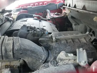 ✅ 2019 Mitsubishi Outlander SE • VIN: JA4AP4AU0KU024474 • Lot: 42327966. Wystawiony na IAAI z przebiegiem 176 558 mil. Bezpłatny archiwum sprzedaży aukcyjnych z USA i szczegółowy raport historii pojazdu na DreamBid. Zdjęcie 20.